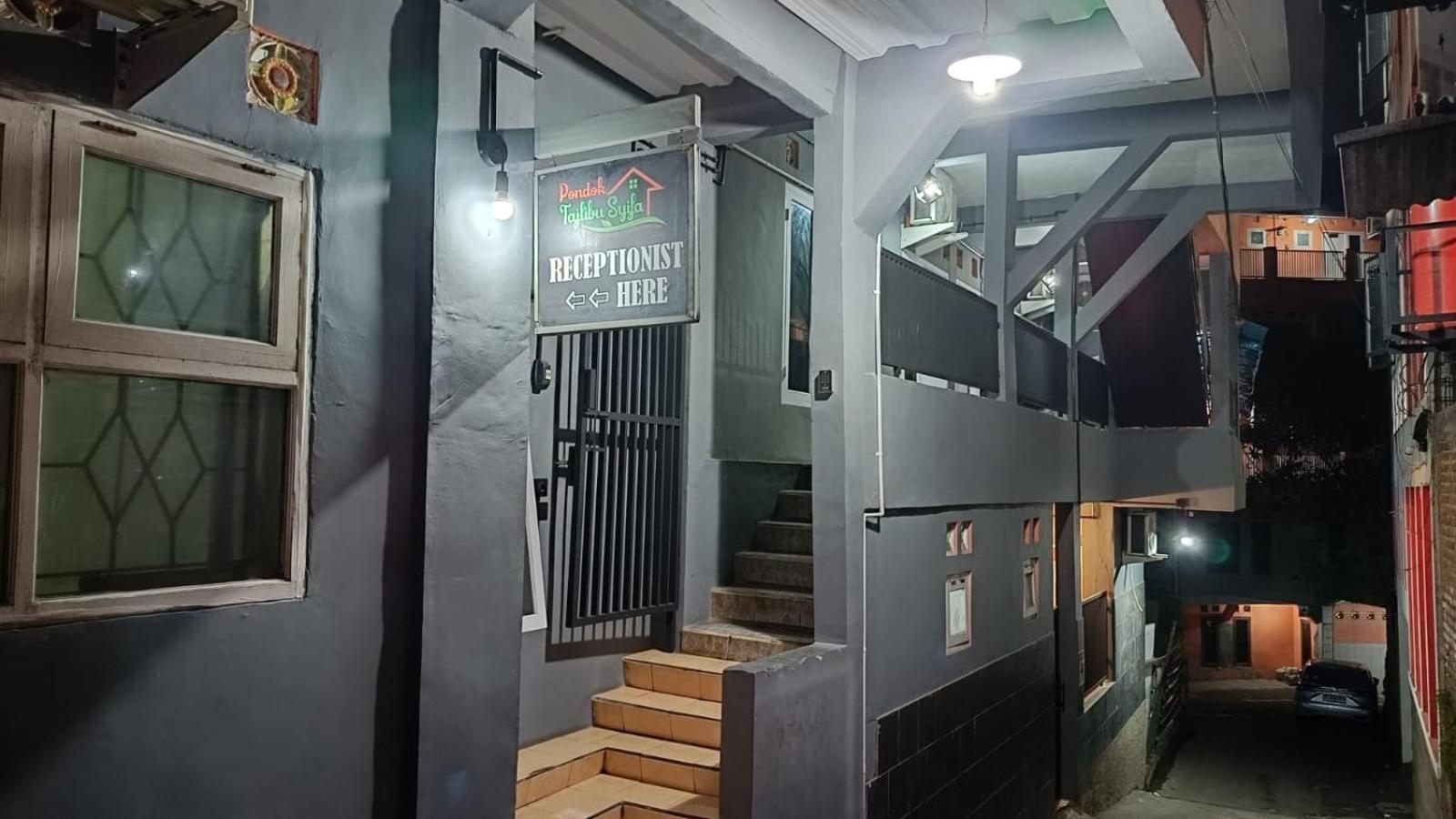 Pts Homestay Syariah Bandung Luaran gambar
